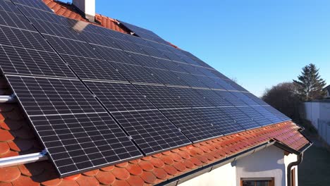 Efficient-Solar-Panels-On-House-Roof,-Using-Clean-Energy-For-Sustainable-Living