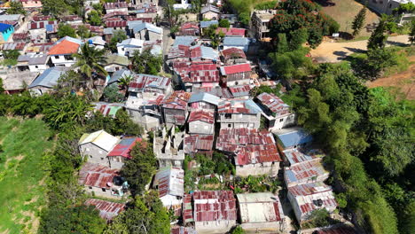 Dangerous-slum-neighborhood-on-Hill-during-Sunny-day