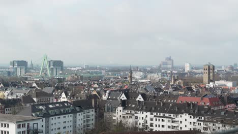 Panning-Shot-of-the-City-Panorama-of-Cologne,-Germany
