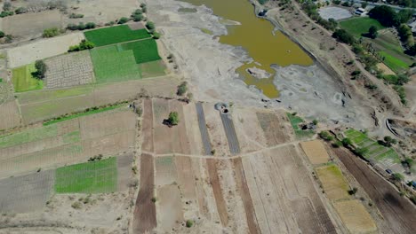 Drohnenansicht-Eines-Getreidefelds-In-Maharashtra