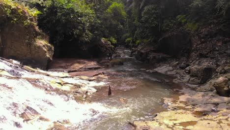 Rushing-Streams-Of-Goa-Rang-Reng-Waterfall-In-Ubud,-Bali-Indonesia