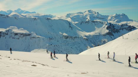 People-skiing-on-slopes-of-French-Alps-in-France
