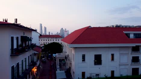 Fliegen-Sie-über-Die-Wunderschöne-Innenstadt-Von-Panama