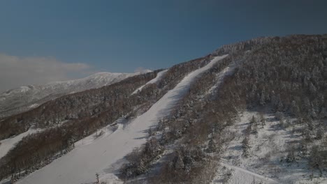 Pan-shot-of-Shiga-Kogen-resort,-Nagano,-Japan