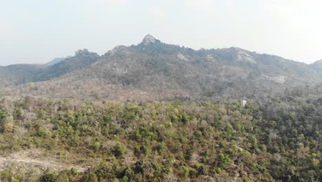 Drone-shot-of-mountain-range-of-Maa-Kauleshwari-Temple,-Chatra,-Jharkhand,-India