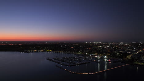 Luftaufnahmen-Der-Geelong-City-Bay-Area,-Australien-Im-Morgengrauen