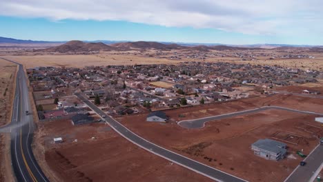 Luftaufnahme-Der-Neuen-Wohnsiedlung,-Häuser-Und-Wohnungen-In-Prescott-Valley,-Arizona,-USA