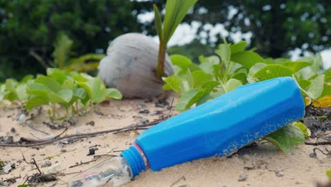 Basura-Arrastrada-En-Una-Playa-Remota-En-El-Extremo-Norte-De-Australia