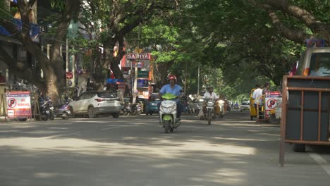 Coimbatore-Wohngebiet-Rs-Puram-Belebte-Straße