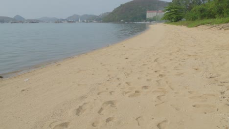 Sandy-Shore-Of-Pantai-Pede-Labuan-Bajo-In-Labuanbajo,-East-Nusa-Tenggara,-Indonesia