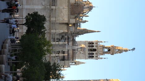 Vertical-shot-of-Seville-Cathedral-and-The-Giralda,-Spain