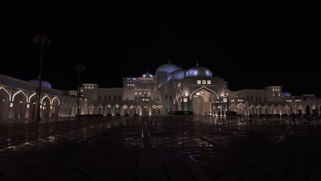 Palacio-Presidencial-De-Qasr-Al-Watan:-Toma-De-Establecimiento-Nocturna