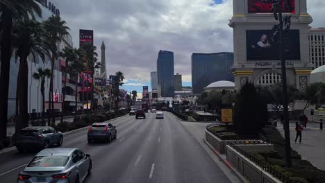 Autofahren-Auf-Dem-Las-Vegas-Strip,-Nevada,-USA