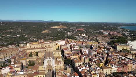 Perspectiva-De-La-Catedral-De-Tarragona-Desde-Arriba