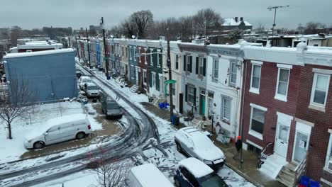 Reihenhäuser-In-Einer-Städtischen-Stadt-In-Den-USA-Im-Winter