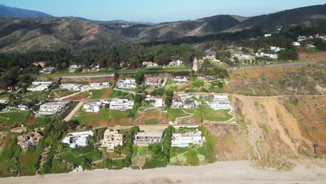 Mansiones-Bordeando-Las-Costas-De-Chile