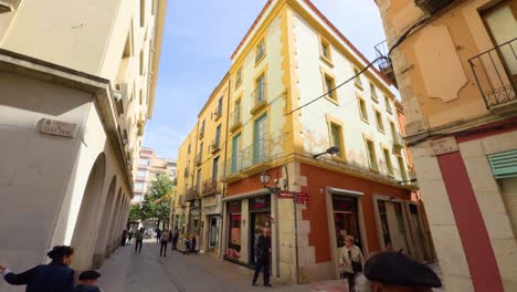 images-of-the-city-center-of-Figueras-on-the-Costa-Brava-of-Girona-old-buildings