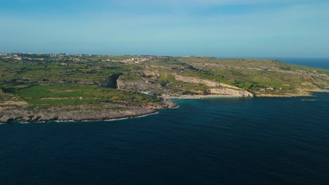 Gozo-Island-near-Blue-Lagoon-on-Comino,-Malta