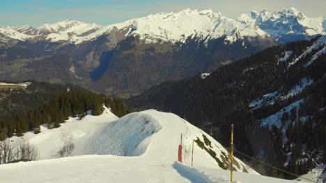 Panoramic-view-of-the-Flaine-ski-area-where-there-is-still-little-snow