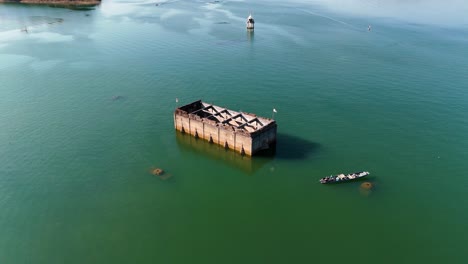 Un-Dron-Disparó-A-Un-Templo-Submarino-En-Tailandia