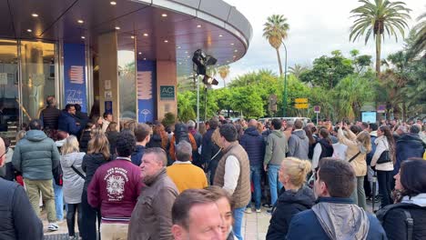 Malaga-Film-Festival-Film-Promi-Leute-Warten-Vor-Teuren-Hotel