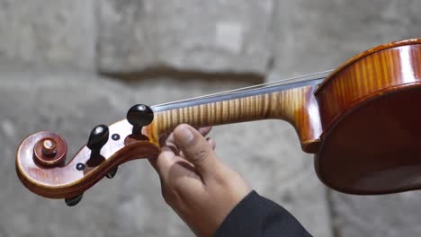 Hand-and-Fingers-Of-Violinist-On-Fingerboard,-Technique-Of-Playing-Violin,-Close-Up