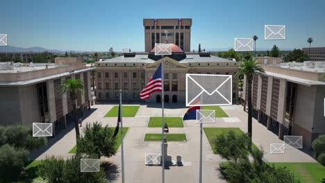 Sobres-Con-Papeletas-Para-Las-Elecciones-Sobre-El-Edificio-Del-Capitolio-De-Arizona