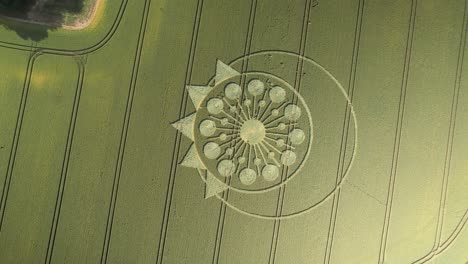 Flight-Over-Crop-Circle-In-Owslebury,-England---Drone-Shot