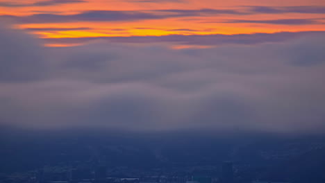 Wolken-über-Der-Stadt-Und-Der-Bucht-Von-San-Francisco-In-Der-Abenddämmerung-In-Kalifornien,-USA