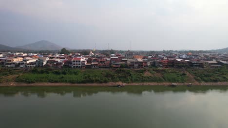 Chiang-Khan-Am-Mekong-In-Thailand