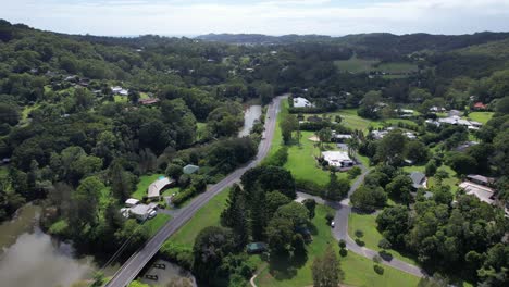 Aerial-View-Of-Robert-Neumann-Park-And-Pococks-Bridge-On-Currumbin-Creek-In-Queensland,-Australia