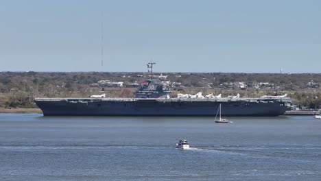 Uss-Yorktown-Cve-10-Charleston-Carolina-Del-Sur-Museo-Naval-Y-Aeroespacial