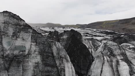 Glaciar-En-Las-Tierras-Altas-De-Islandia
