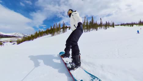 Episches-Snowboarden-Den-Berg-Hinunter-In-Colorado
