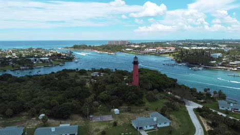 Drone-footage-of-Jupiter-Lighthouse