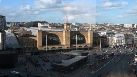 Blick-Nach-Unten-In-Richtung-Kings-Cross-Station,-London,-Großbritannien