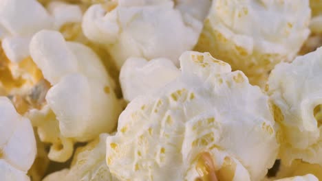 Fresh,-sweet-popcorn.-Dolly-shot,-close-up