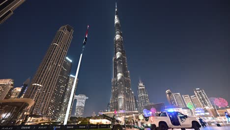 Timelapse-of-the-world's-tallest-tower,-Burj-Khalifa-in-Dubai,-United-Arab-Emirates