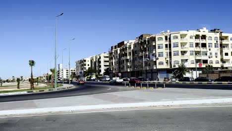 Malerische-Aussicht-Während-Der-Fahrt-Auf-Der-Asphaltautobahn-In-Hurghada,-Ägypten