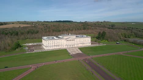 Aerial-shot-of-Stormont-Buildings,-Belfast-where-the-Northern-Ireland-Assembly-sits