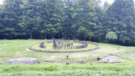 Moving-from-right-to-left-of-Archaeological-site-Sarmizegetusa-Regia,-the-Great-Circular-Sanctuary