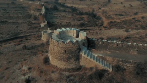 Aerial-View-Stone-Bulwark-At-Ranikot-Fort