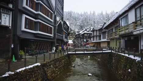 Japanese-Traditional-Onsen-in-the-mountainous-regions-of-northern-Japan