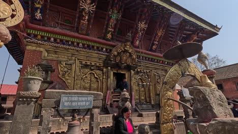 Templo-Changu-Narayan,-El-Templo-Hindú-Más-Antiguo-De-Nepal,-Cerca-De-Bhaktapur,-Nepal