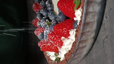 Fruit-and-berry-tart-with-cocoa-crust-and-milk-vanilla-cream---vertical