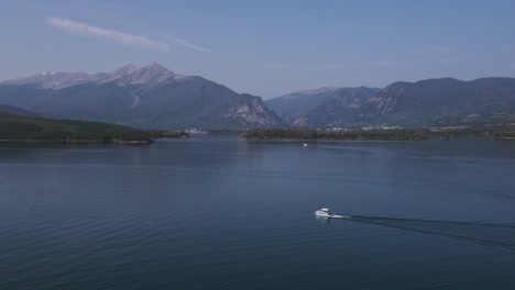 4k-Aerial-Drone-Footage-of-a-Boat-on-Reservoir-Lake-Dillon-near-Silverthorne-and-Frisco-Colorado