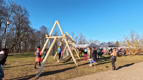 31.-März-2024,-Sigulda,-Lettland:-Siguldas-Swing-Festival-Zu-Ostern