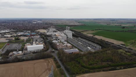 Drone-shot-flying-towards-the-Little-Barford-power-station-in-Bedfordshire,-UK