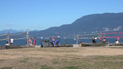 Beachvolleyball-Am-Strand-Von-Vancouver