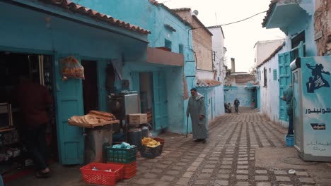 Walking-through-the-streets-of-Chefchaouen,-Morocco